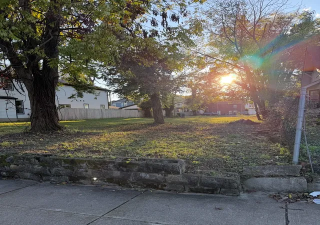 1st image of 1831 9th Ave N, Nashville, TN 37208 | MLS# 3039008