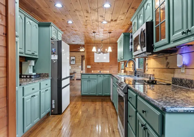 3rd image of 161155 Cherokee Ridge Dr, Ocoee, TN 37361 | MLS# 3338447