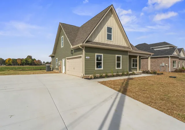 Photo 3 of Single family home for sale at 1526 Goblet Dr, Murfreesboro, TN 37127 | MLS# 3042882 | Listing updated on 2026-08-23