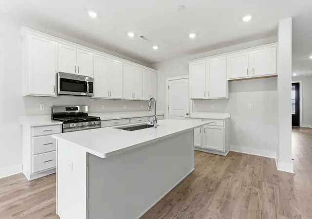 2nd image of 1434 Charles Dr, Chapel Hill, TN 37034 | MLS# 3039323