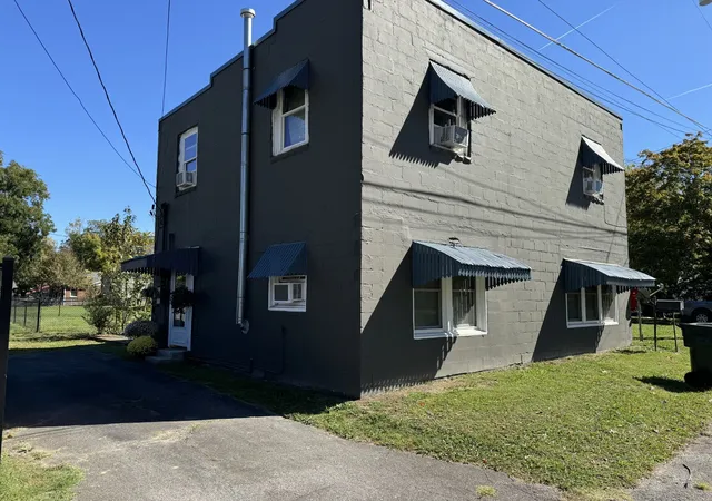 1st image of 500 Church St, Dickson, TN 37055 | MLS# 3041968