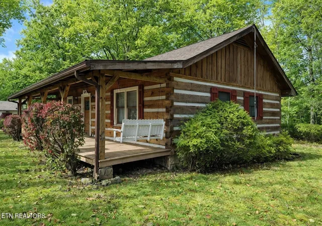 2nd image of 139 Windsor Rd, Crossville, TN 38558 | MLS# 3065475