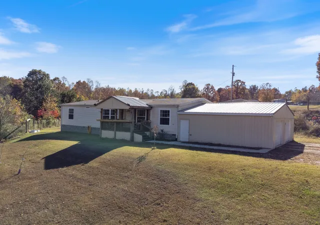 Homes for sale in Waverly, TN | 381 Baker Ridge Rd, Waverly, TN 37185 | MLS# 3042747