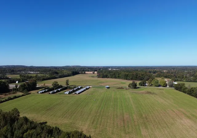 2nd image of 2526 Oak Grove Rd, Decherd, TN 37324 | MLS# 3039850