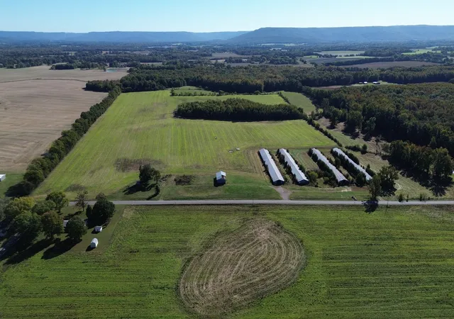 3rd image of 2526 Oak Grove Rd, Decherd, TN 37324 | MLS# 3039850