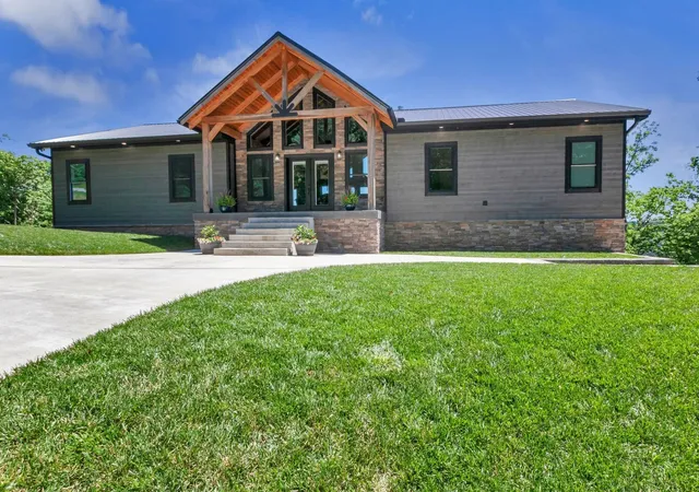 Photo 3 of Single family home for sale at 1055 Hunters Landing Ln, Smithville, TN 37166 | MLS# 3171528 | Listing updated on 2026-05-16