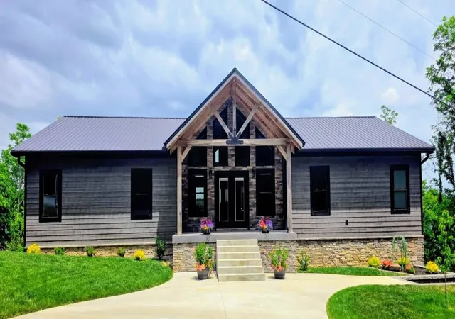 Photo 4 of Single family home for sale at 1055 Hunters Landing Ln, Smithville, TN 37166 | MLS# 3171528 | Listing updated on 2026-05-16