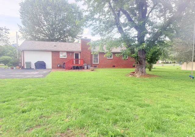 Photo 2 of Single family home for sale at 1608 Lilac Dr, Lebanon, TN 37087 | MLS# 3223720 | Listing updated on 2026-09-25