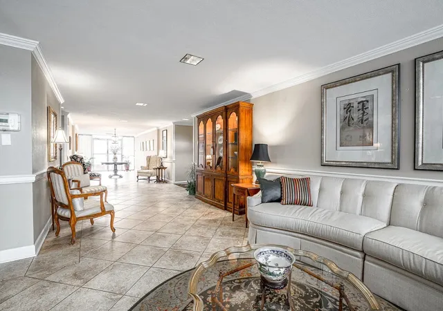 Photo 3 of Condo for sale at 1414 Continental Dr, Chattanooga, TN 37405 | MLS# 3221445 | Listing updated on 2026-09-22