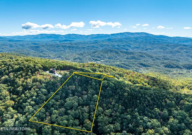 Photo 3 of Land for sale at 32 Chilhowee Tr, Maryville, TN 37803 | MLS# 3512833 | Listing updated on 2026-09-21