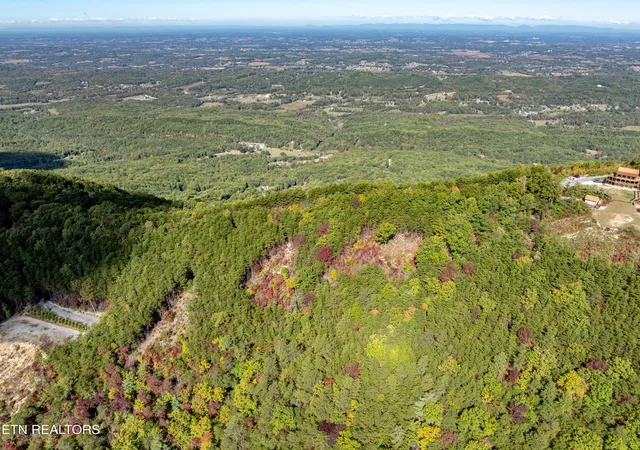 Photo 4 of Land for sale at 32 Chilhowee Tr, Maryville, TN 37803 | MLS# 3512833 | Listing updated on 2026-09-21