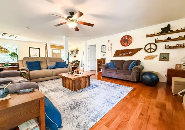 2nd image of 2414 Spaulding Cir, Murfreesboro, TN 37128 | MLS# 3042534