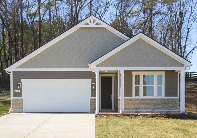 Photo 1 of Single family home for sale at 1554 Oak Spring Dr, Columbia, TN 38401 | MLS# 3190518 | Listing updated on 2026-05-28