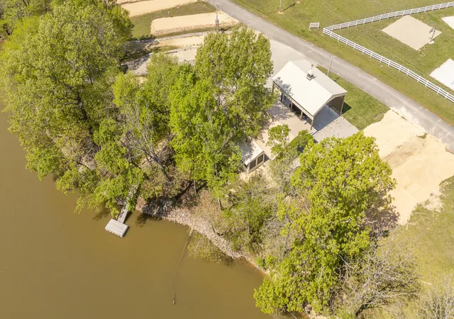 Homes for sale in Clifton, TN | 369 Duck Blind Rd, Clifton, TN 38425 | MLS# 3043172