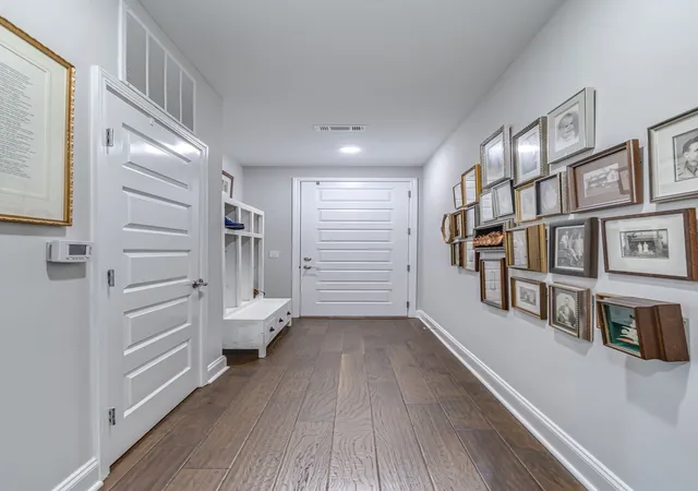 Listing Photo 3 - Condo for sale in building located at 900 Vintage Grn Ln, Franklin, TN 37064 - Unit #305