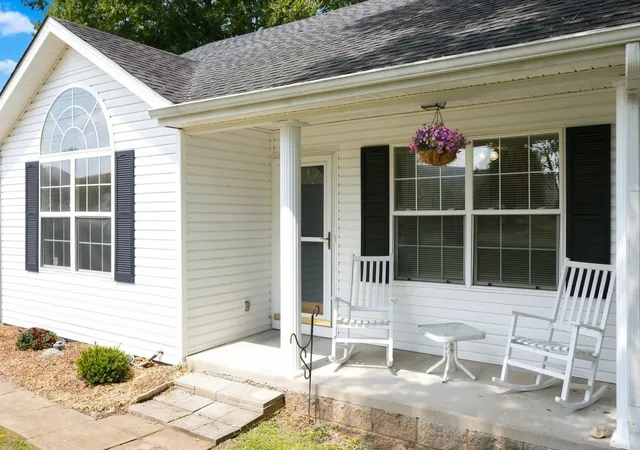 Photo 3 of Single family home for sale at 1119 Sentry Ct, Murfreesboro, TN 37130 | MLS# 3527296 | Listing updated on 2026-09-26