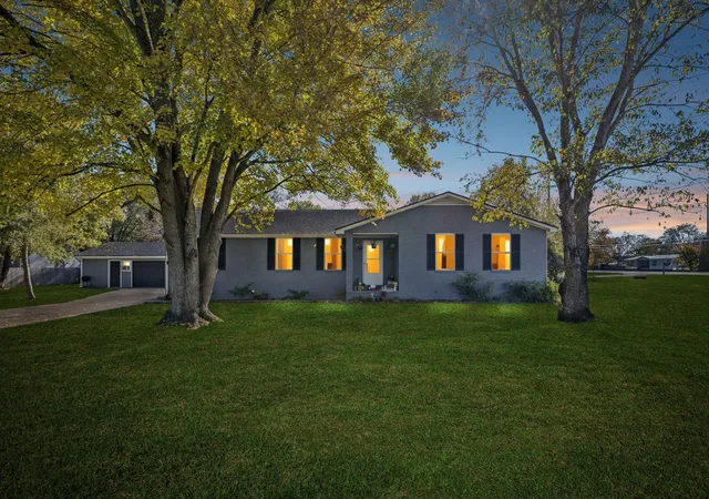Photo 4 of Single family home for sale at 6002 Creekmont Dr, Murfreesboro, TN 37129 | MLS# 3045456 | Listing updated on 2026-09-08
