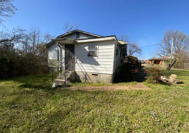 Photo 1 of Single family home for sale at 1373 South Ave, Memphis, TN 38106 | MLS# 3045823 | Listing updated on 2025-11-24