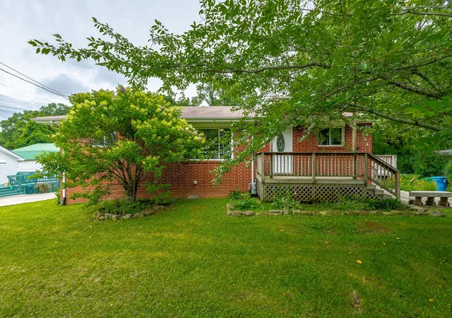 Homes for sale in Signal Mountain, TN | 2804 Taft Hwy, Signal Mountain, TN 37377 | MLS# 3046038