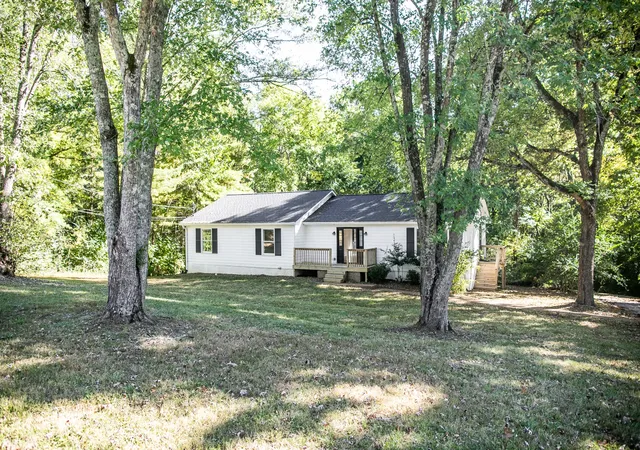 Photo 2 of Single family home for sale at 210 Elliott Ct, Columbia, TN 38401 | MLS# 3047613 | Listing updated on 2026-10-07
