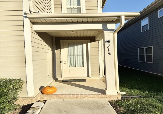 3rd image of 215 Manor Row, Pleasant View, TN 37146 | MLS# 3047417