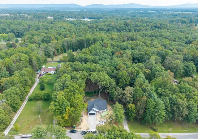 image of 235 Estates Lake Dr, Crossville, TN 38571 | MLS# 3047645