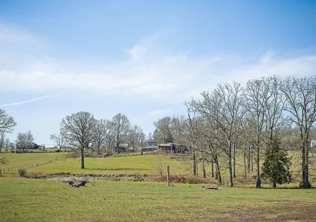 4th image of 0 Old Nashville Hwy, Mc Minnville, TN 37110 | MLS# 3047920