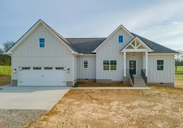 Photo 2 of Single family home for sale at 232 Dugout Rd, Summertown, TN 38483 | MLS# 3049012 | Listing updated on 2026-01-17