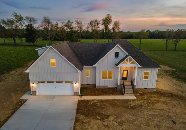 Photo 1 of Single family home for sale at 232 Dugout Rd, Summertown, TN 38483 | MLS# 3049012 | Listing updated on 2026-01-17
