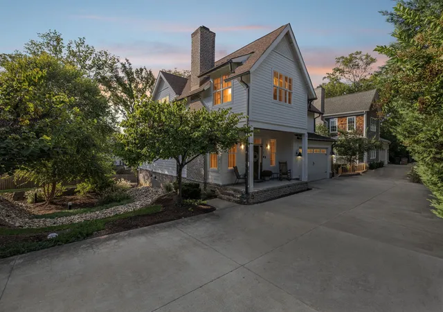 2nd image of 3304c Hobbs Rd, Nashville, TN 37215 | MLS# 3057187