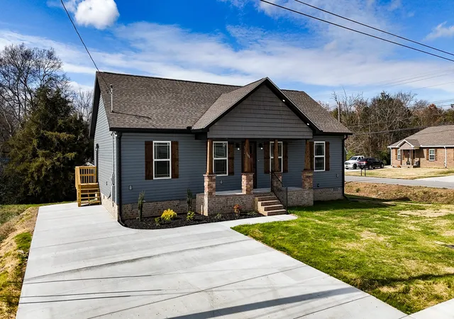 Homes for sale in Shelbyville, TN | 100 Demombreum Circle, Shelbyville, TN 37160 | MLS# 3049199