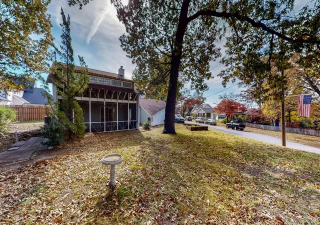 3rd image of 500 Barton Avenue, Chattanooga, TN 37405 | MLS# 3224534