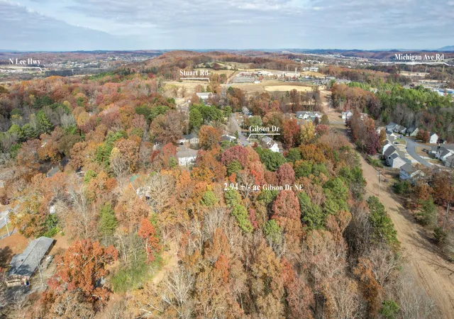 Photo 2 of Sale Pending at 3800 Gibson Dr Ne, Cleveland, TN 37312 | MLS# 3224419 | Listing updated on 2026-10-02