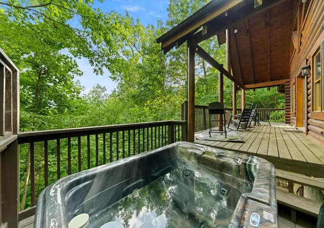 2nd image of 945 Scenic Trl, Gatlinburg, TN 37738 | MLS# 3050152