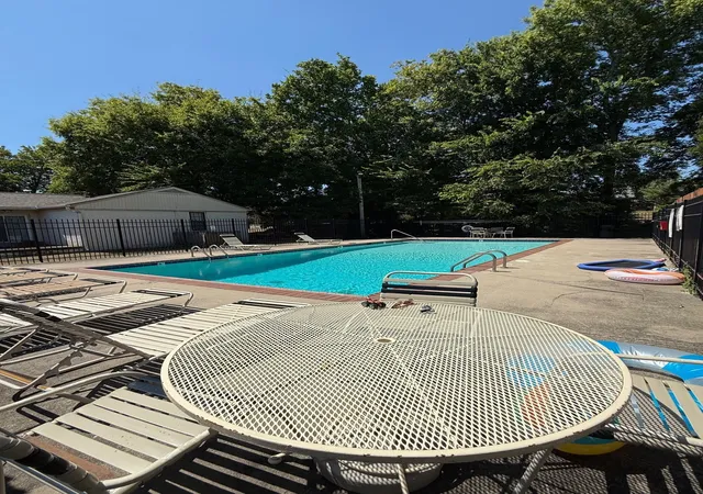 2nd image of 2116 Hobbs Rd, Nashville, TN 37215