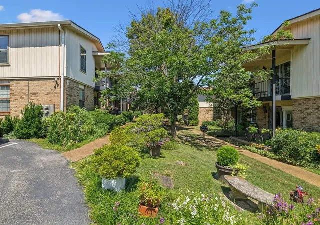 5th image of 2116 Hobbs Rd #N-11, Nashville, TN 37215 | MLS# 3167225