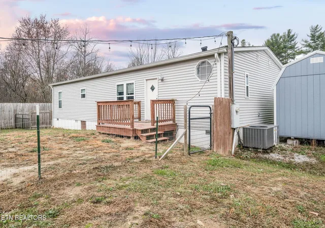 Homes for sale in Crossville, TN | 219 N Lowe Rd, Crossville, TN 38571 | MLS# 3054574