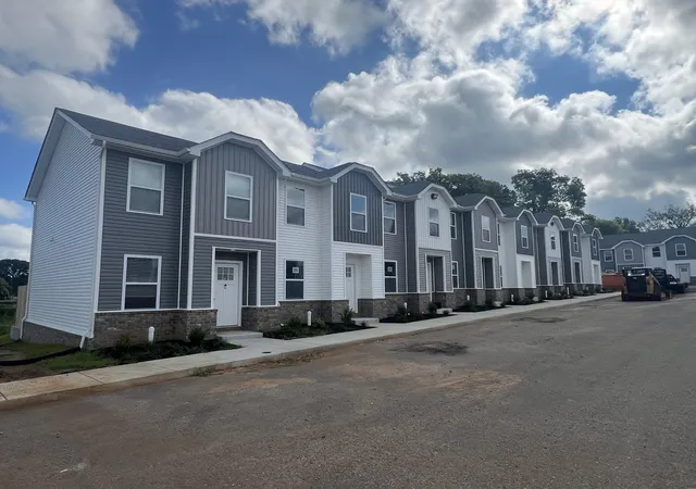 Multi family home for sale at 919 Martin St Building B, Clarksville, TN 37040 | MLS# 3051053 | Listing updated on 2026-07-14