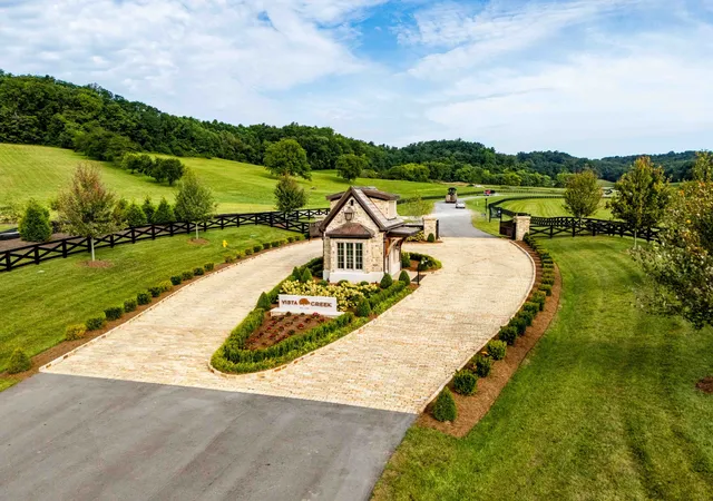 Photo 2 of Land for sale at 2029 Vista Crk Ln, Franklin, TN 37064 | MLS# 3051090 | Listing updated on 2026-10-09