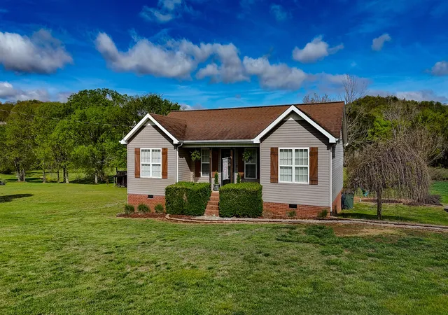 2nd image of 16 Volunteer Rd, Petersburg, TN 37144 | MLS# 3051409