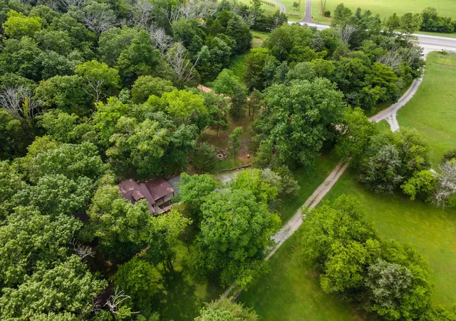43rd image of 1115 Bear Creek Pike, Columbia, TN 38401 | MLS# 3051136