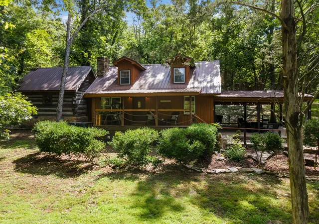 1st image of 1115 Bear Creek Pike, Columbia, TN 38401 | MLS# 3051136