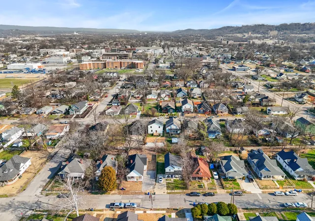 Homes for sale in Chattanooga, TN | 2006 E 12th Street, Chattanooga, TN 37404 | MLS# 3224402