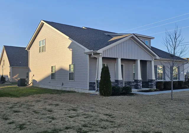 Photo 3 of Single family home for sale at 300 Durum St, Shelbyville, TN 37160 | MLS# 3051329 | Listing updated on 2026-09-13
