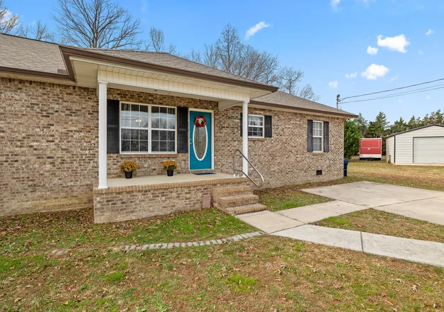 Homes for sale in Smithville, TN | 125 Doe Ln, Smithville, TN 37166 | MLS# 3056747