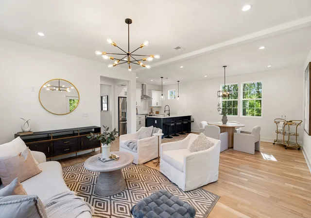 Photo 2 of Single family home for sale at 1117b Mcgavock Pike, Nashville, TN 37216 | MLS# 3054367 | Listing updated on 2026-05-25