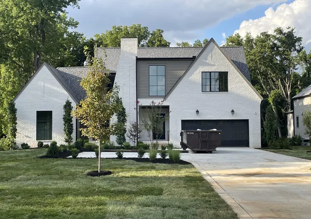 Photo 1 of Single family home for sale at 468 Hogan Rd, Nashville, TN 37220 | MLS# 3098909 | Listing updated on 2026-08-25