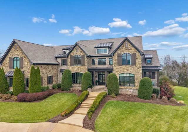Photo 4 of Single family home for sale at 1830 Stryker Pl, Brentwood, TN 37027 | MLS# 3056885 | Listing updated on 2026-09-29