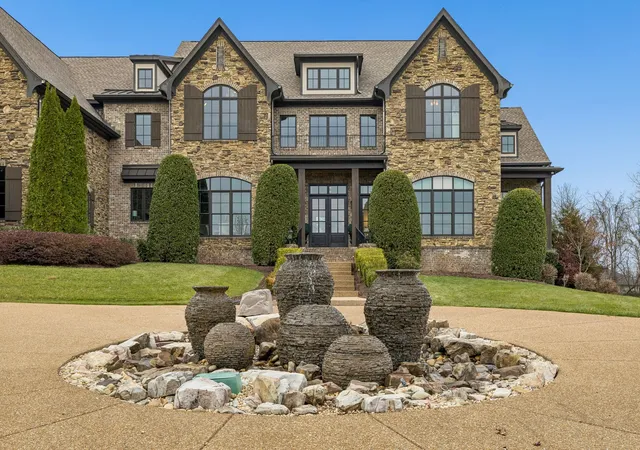 Photo 3 of Mansion for sale at 1830 Stryker Pl, Brentwood, TN 37027 | MLS# 3056885 | Listing updated on 2026-07-20