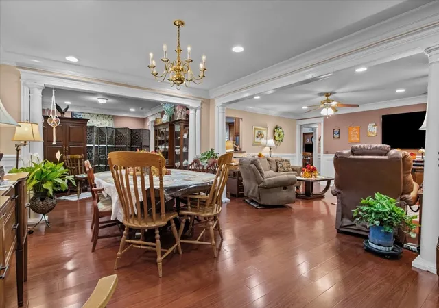 Photo 4 of Single family home for sale at 307 Crestview Dr, Dickson, TN 37055 | MLS# 3057840 | Listing updated on 2026-10-04
